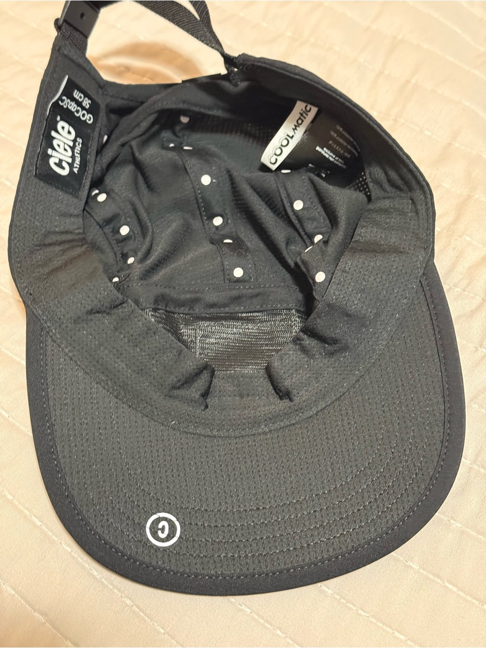 Run Mountains Black Performance Five-Panel Cap - Picture 9 of 9